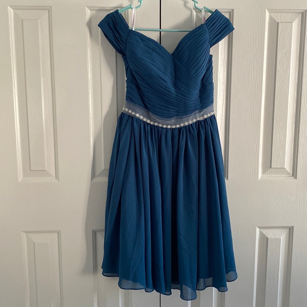 JJ’s House A-Line Off the Shoulder Knee-Length Chiffon Cocktail Dress